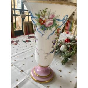 Very Beautiful Opaline Glass In The Shape Of A Cone, 19th Century 