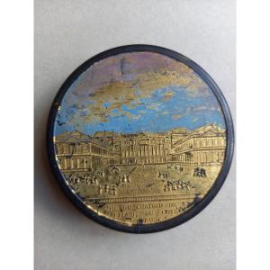 Compigné, Round Composition Box Decorated With A View Of The Château De Saint-cloud