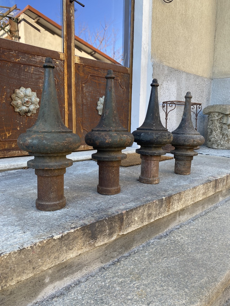 4 puntali in ghisa -photo-2
