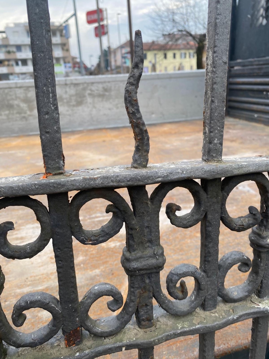 Cancello antico in ferro battuto -photo-2