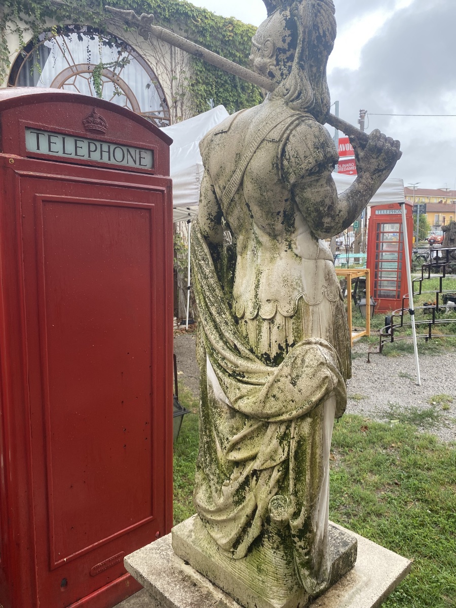 Statua in cemento dei primi del 1900-photo-1