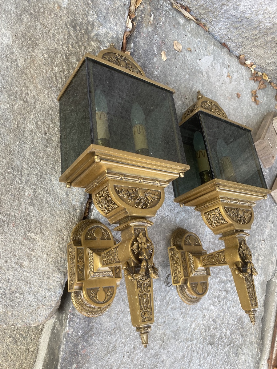 Coppia di appliques da parete 