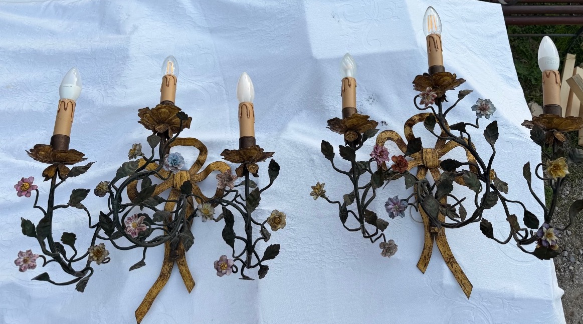 Coppia di appliques 