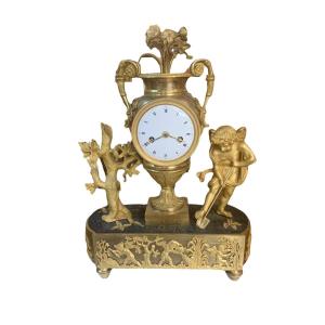"gardener" Vase Clock