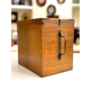 Varnished Wooden Box Containing 20 Glass Plates C. 1920