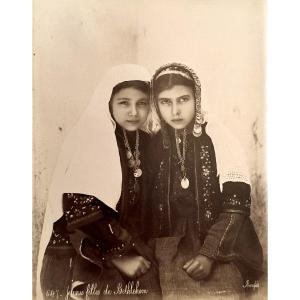 Felix Bonfils (1831-1885) "young Girls Of Bethlehem" C. 1870 Photograph, Abuminized Print