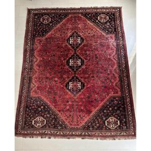 Persian Rug (yalami Shiraz) In Very Good Condition, In Red And Black Colors