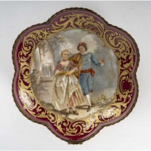 Red Porcelain Box, Signature Sèvres.