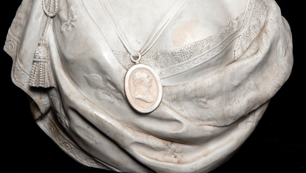 Ancien Buste De Marie Antoinette En Porcelaine Biscuit Du 19ème Siècle-photo-2