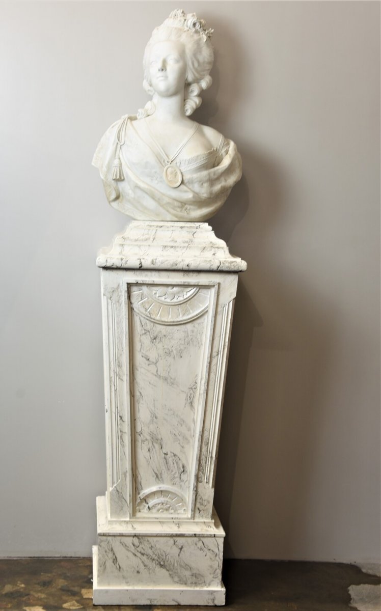 Ancien Buste De Marie Antoinette En Porcelaine Biscuit Du 19ème Siècle