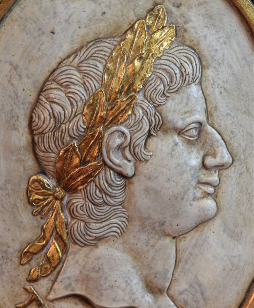 Paire d'Ovales Décoratifs Avec Bas-reliefs En Plâtre-photo-1