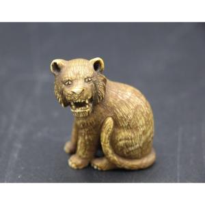Carved Ivory Netsuke – Japan, Meiji Period (1868–1912), Tiger, Signed