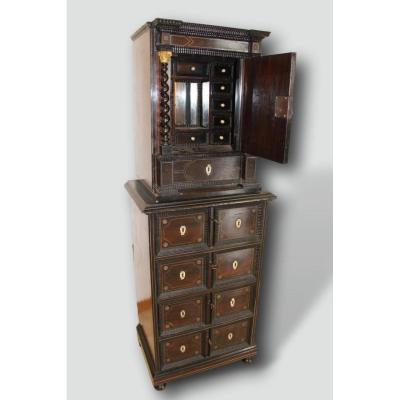 XVIIth Cabinet In Rosewood And Tin Fillet