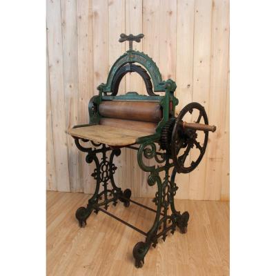 Triumph And Mangel Cast Iron Sheet Press Early Twentieth