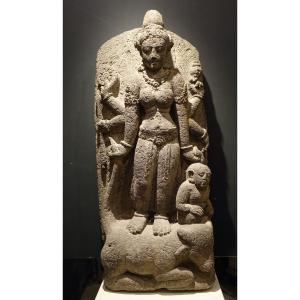 The Godess  Durga, Volcanic Tuff, India, 13th-14th Century Or Before, Andésite