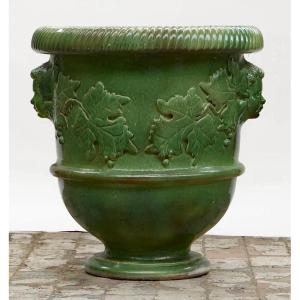 Very Large Medici Basin In Glazed Terracotta Decorated With Faces And Vine Leaves