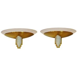 Jean Perzel, Pair Of 542 Bis Wall Lights In Gilded Metal And Frosted Glass. Edition Atelier Perzel