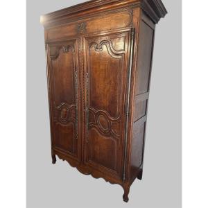 Norman-style Wedding Wardrobe In Oak Wood