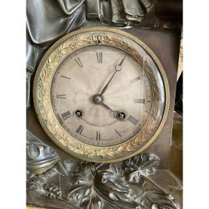 Important And Beautiful Clock Set With A Bronze Statue And Sienna Yellow Marble 