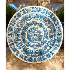 Italian Earthenware Umbilical Dish From The 16th Century