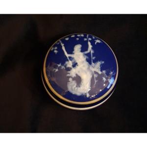 Limoges Porcelain Box (20th Century)