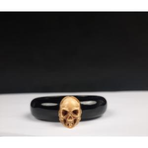 Lacquered Wooden Napkin Ring - Skull 20th Century