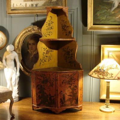 Corner In Painted Wood With Asian Decor