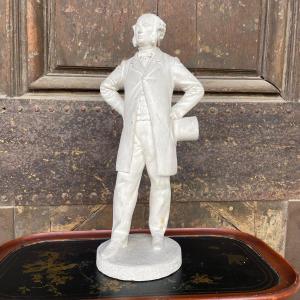 Plaster Statue The Elegant With A Hat