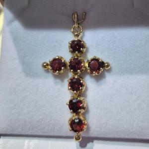 Provençal Cross In Gold And Perpignan Garnets