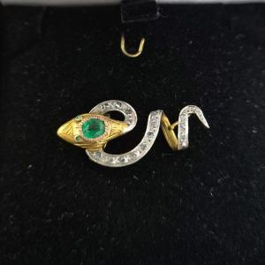 Early 20th Century Pendant With Emerald Snake Motif
