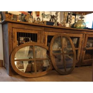 Two Oak Bullseye Windows In Very Good Condition