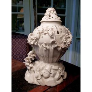 Grand Potpourri In St Cloud, Circa 1730/1740