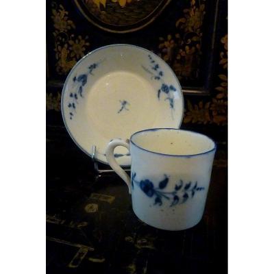Louis XV Chantilly Pate Porcelain Cup