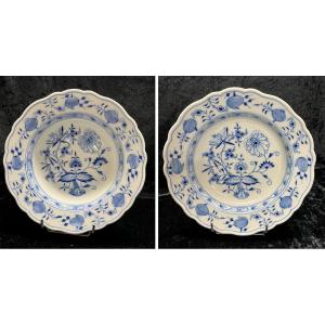 Pair Of Meissen Porcelain Plates