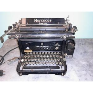 Mercedes Electra Typewriter