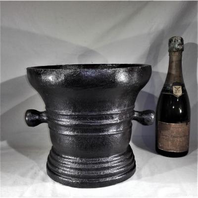 Grand Mortar Cast Iron