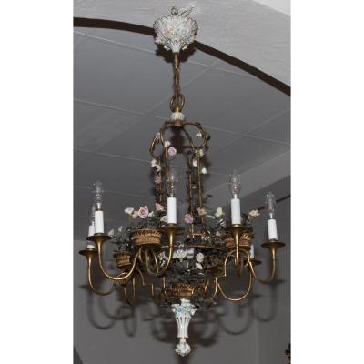 Sheet Metal Chandelier And Porcelain Capodimonte Early XIXth Century
