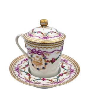 Porcelain Trembleuse Cup, Manufacture Of Queen Marie Antoinette, 18th Century, Thiroux