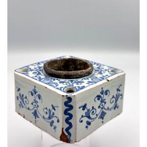 Antique 18th Century Earthenware Inkwell With Blue And White Lead In The Nevers Style