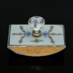 Blotting Stamp 1900 Silver And Opalescent Enamel Decorated With Garlands Of Roses