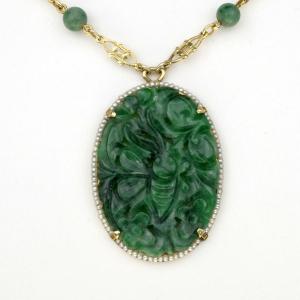 Art Deco  Lavalliere Necklace In Gold, And Jadeite Carved Butterfly