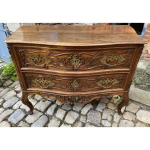 18th Century Provençal Walnut Chest Of Drawers