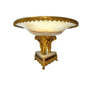 Attributed To Eugène Cornu, Compagnie Des Marbres Et Onyx d'Algérie, Cup In Gilded Bronze And Onyx