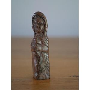 Medieval Statuette Of A Saint With A Cross - Knife Handle, 14th-15th Century