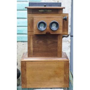 Unis France Stereoscopic Kiosk Viewer