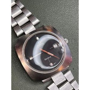 Omega Dynamic Square