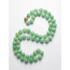 Imposing Long Necklace Of Large Faceted Chrysoprase Beads And Vintage Gold-plated Metal