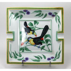 Hermes (20th Century), Porcelain Ashtray "with Toucans". Signed.