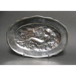 Oval Dish Jean Garnier Naked Woman Art Nouveau XIXth Century.