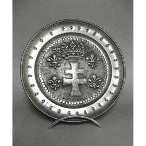 Pewter Plate Cross Of Lorraine Fleur-de-lys Ducal Crown.